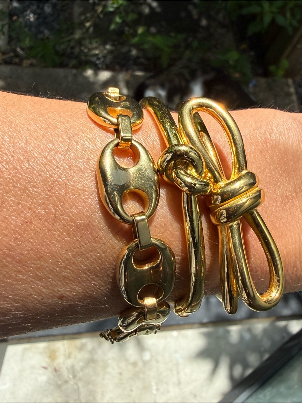 Estate Gold-Tone Oval Link Bracelet - Picture 4 of 4